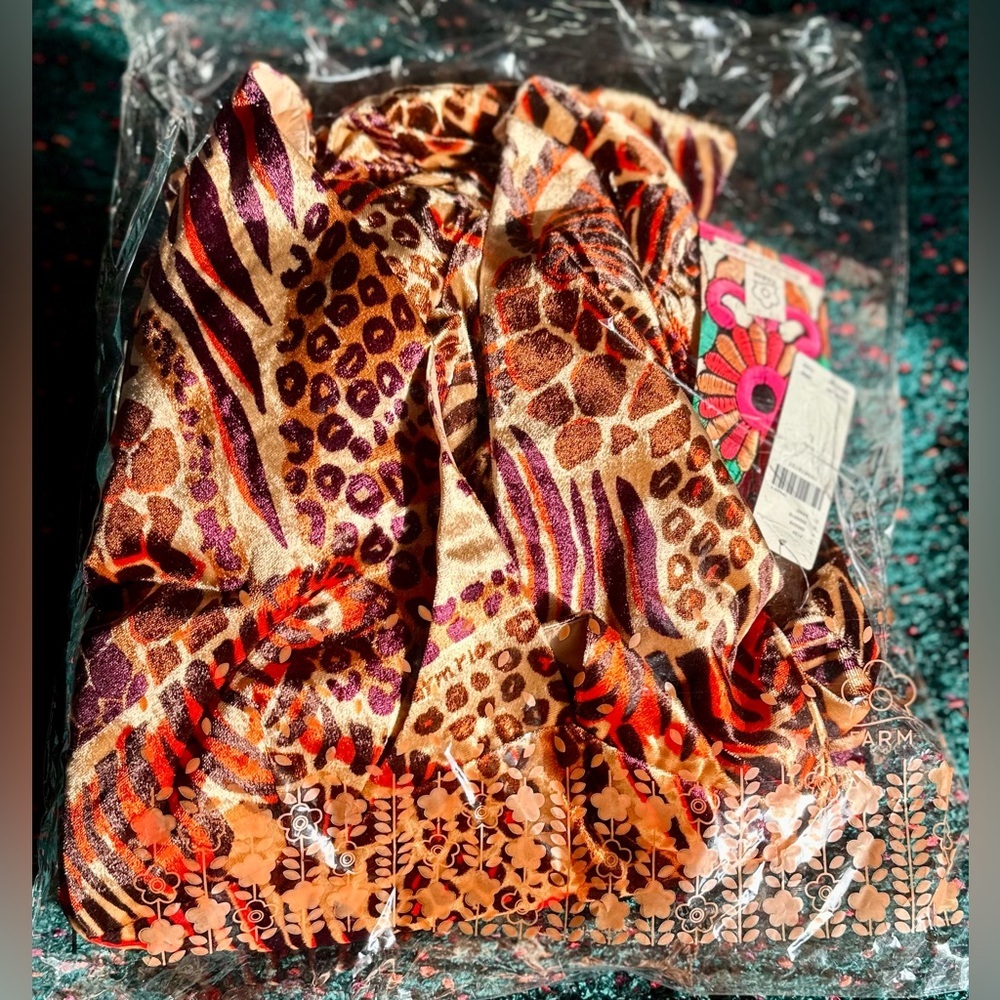 RARE Farm Rio x Anthropologie NWT Long-Sleeve Printed Romper—L - Picture 16 of 16